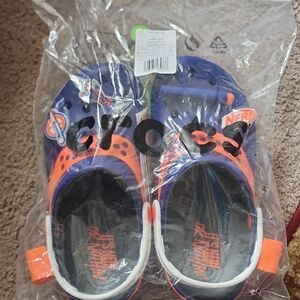 Nerf crocs size m5/w7